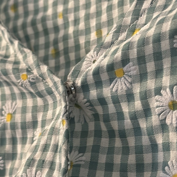 Spring dress - Picture 2 of 5